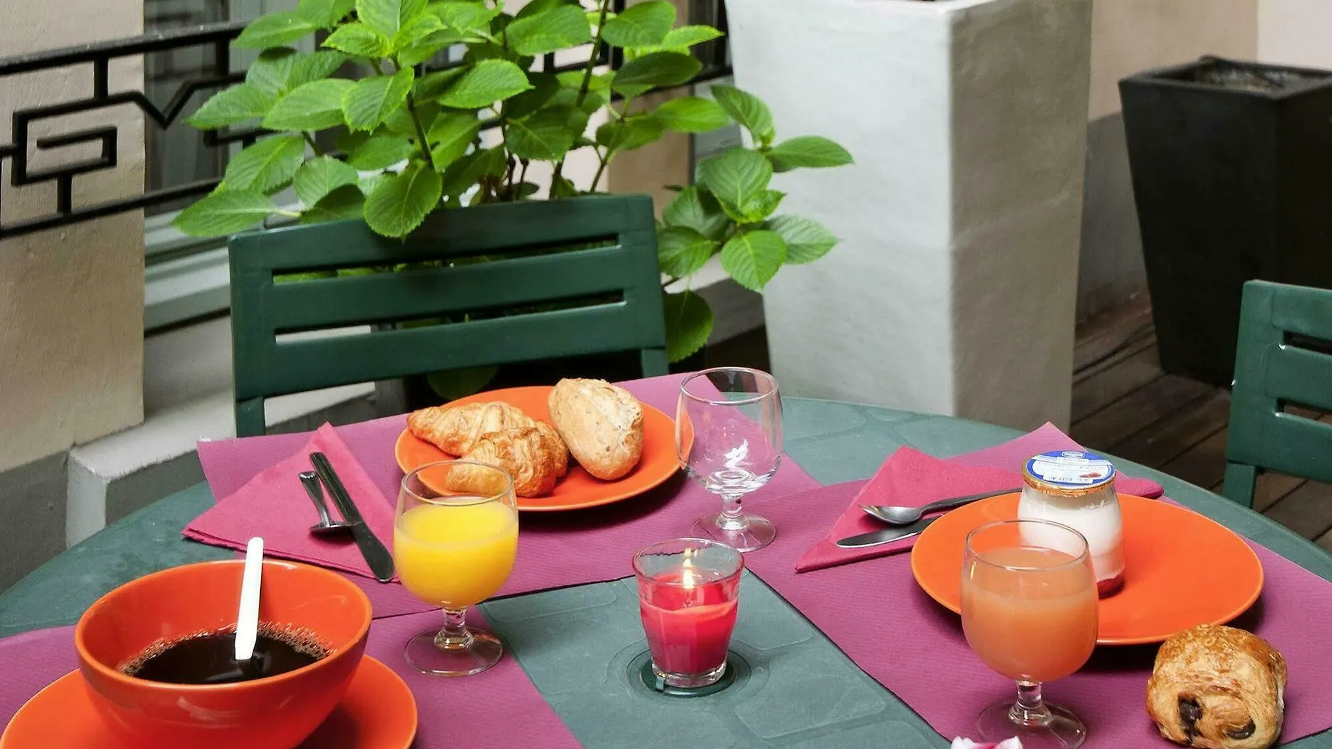 Adagio Access Philippe Auguste Aparthotel 2*